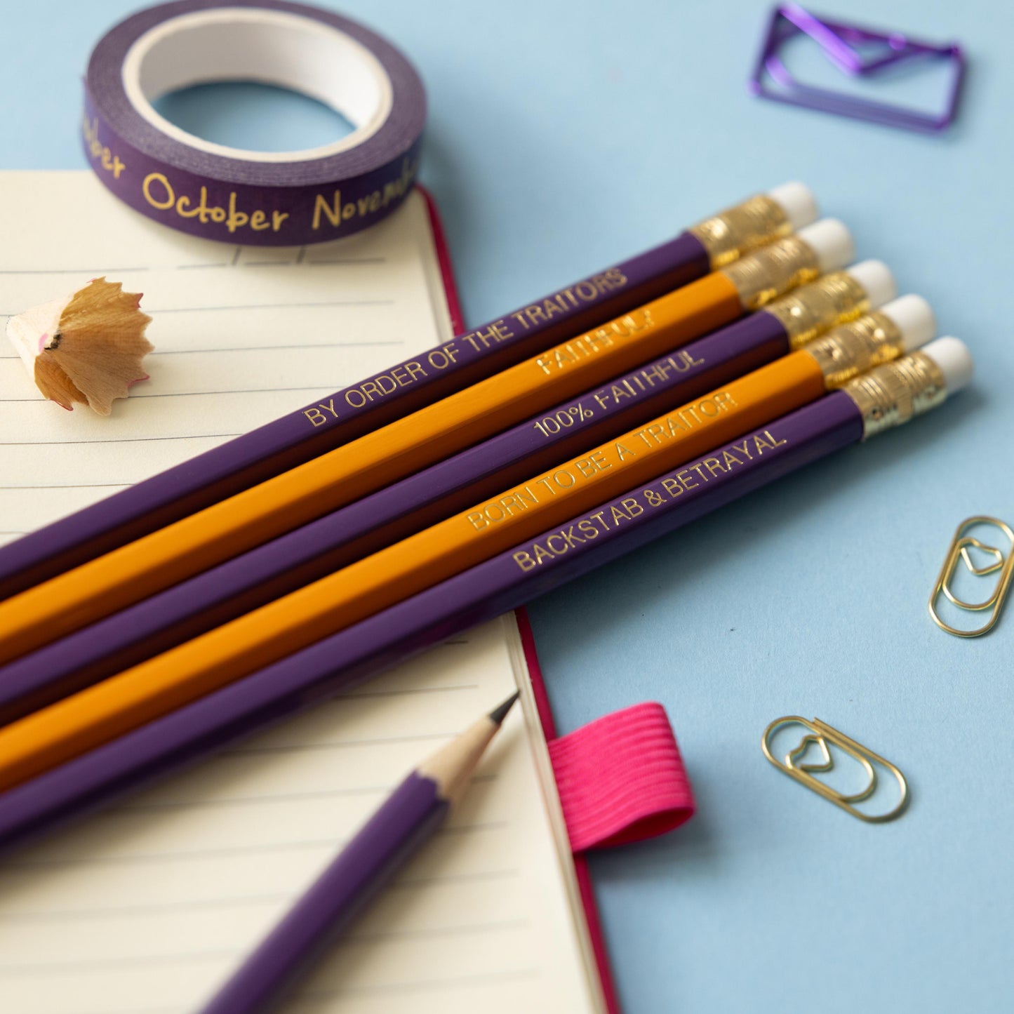 The Traitors pencil set